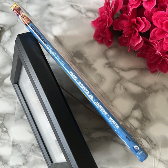 DC - Superman: Before Truth Volume 1 - ISBN 978-1-4012-5981-5 - Picture 3 of 4